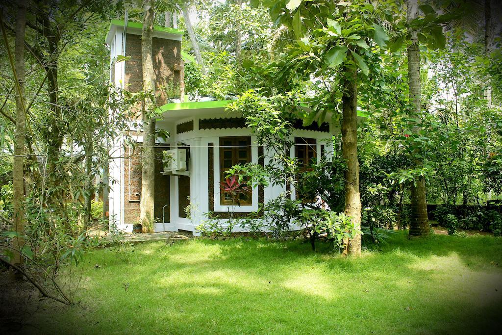 Jickys Nest Hotell Varkala Exteriör bild